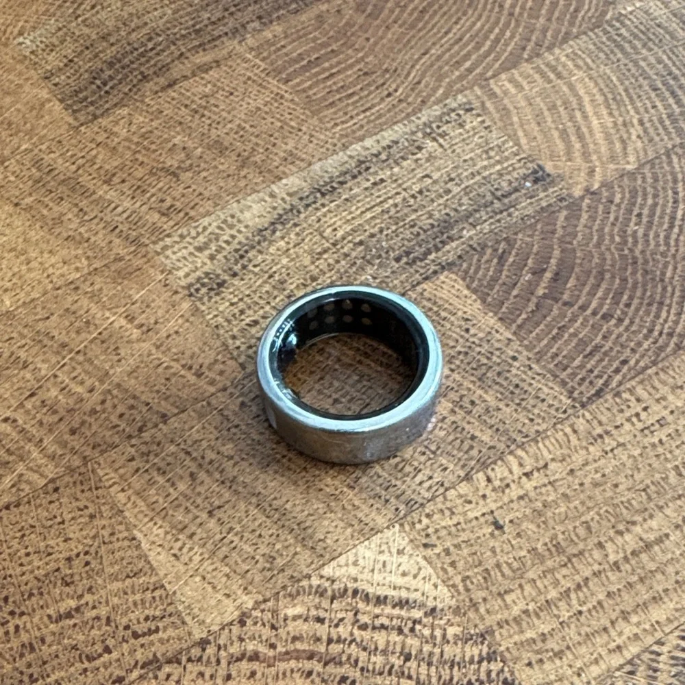 Oura Ring Gen 3 With Charging Base